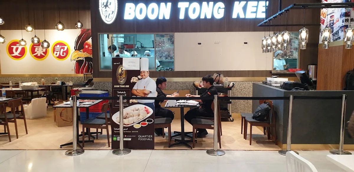 ร้านอาหาร เอ็มโพเรียม บรรยากาศฟู้ดฮอลล์และ Gourmet Market ย่านพร้อมพงษ์