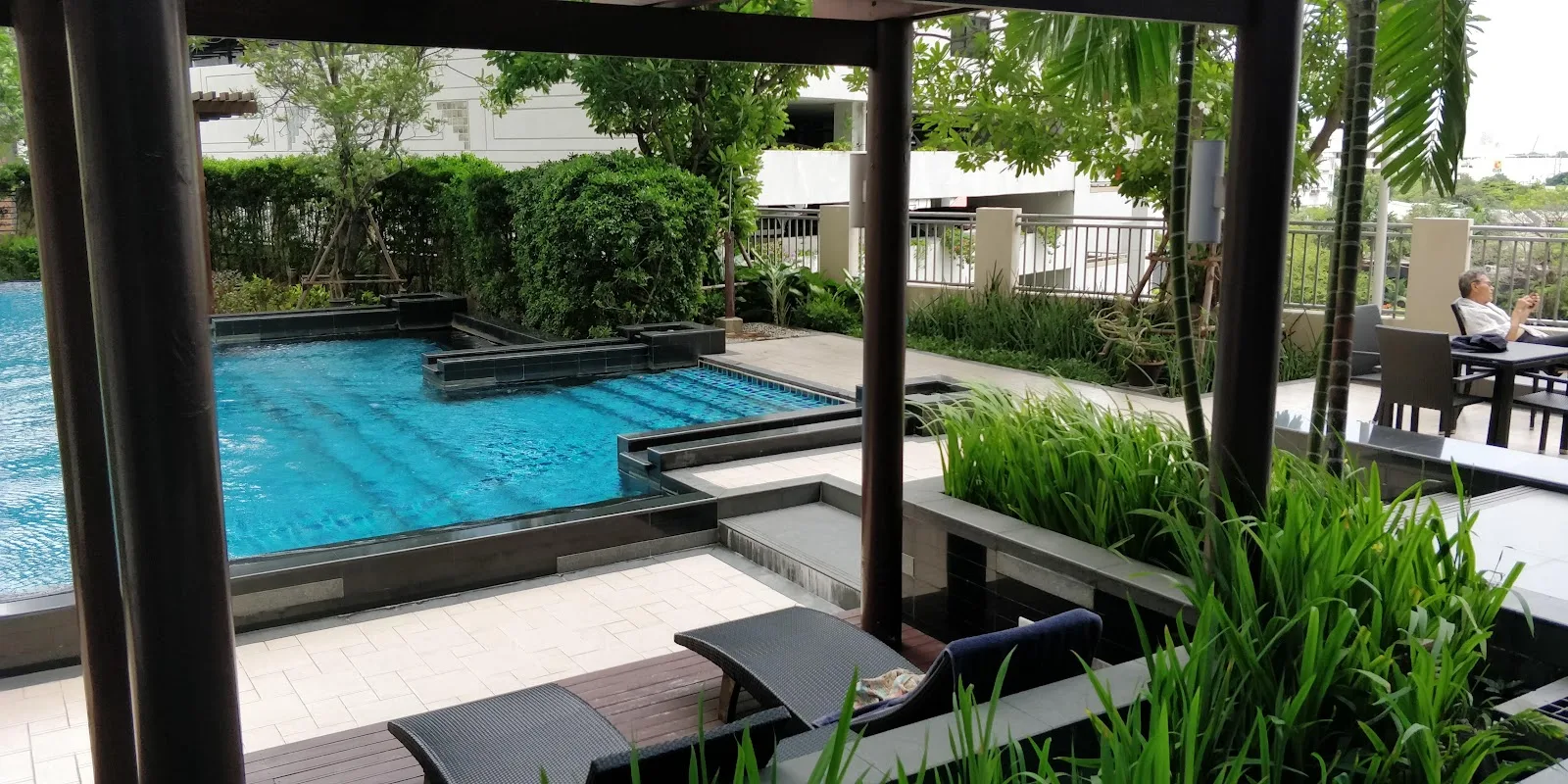 ภาพจริงของ คอนโด วัน เอ็กซ์ สุขุมวิท 26 ย่านพร้อมพงษ์ จาก Google Maps (รูปที่ 2)