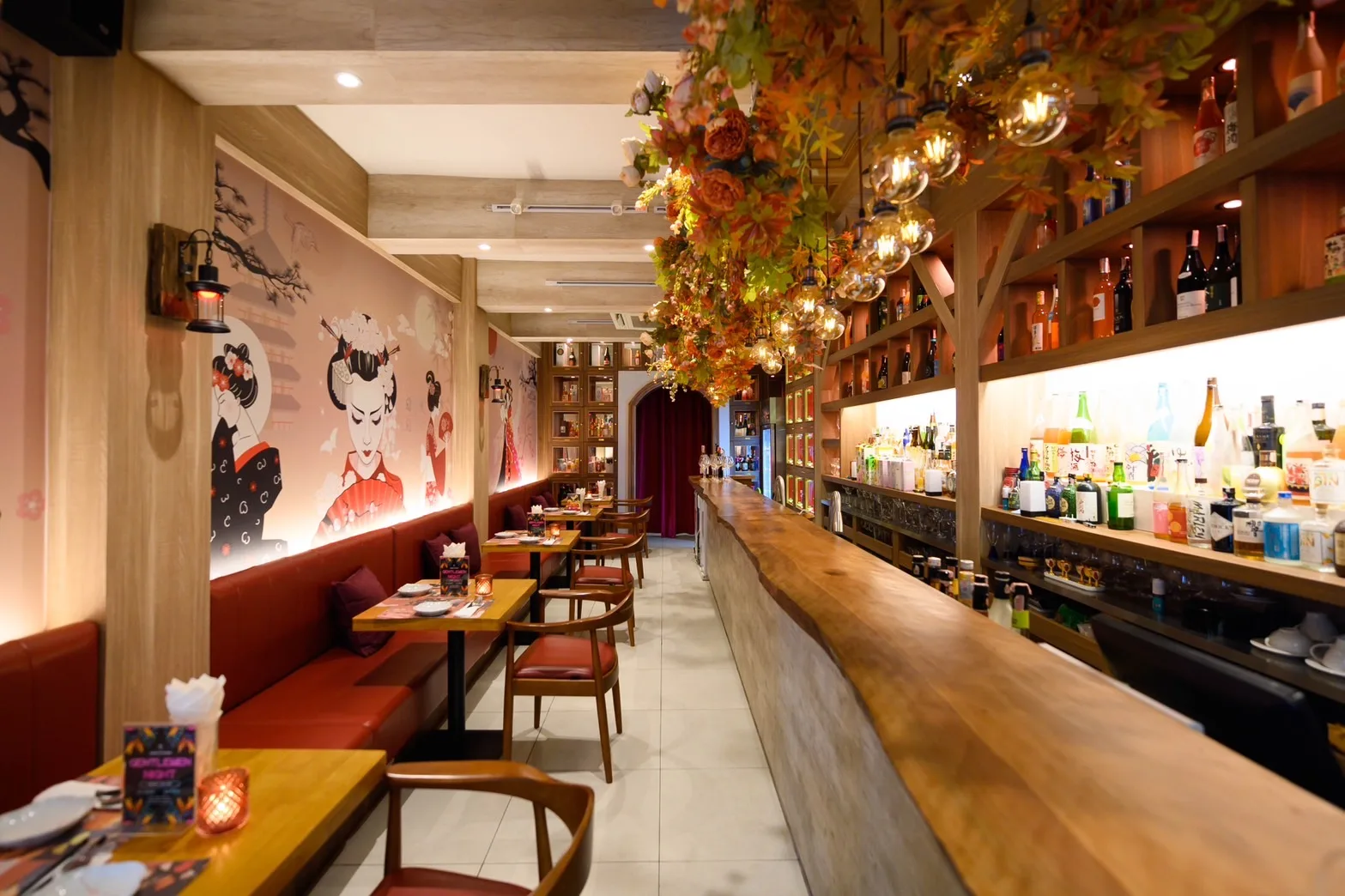 ภาพจริงของ Umeshuthai Sukhumvit 45 梅酒タイ スクンビット 和食堂・梅酒バー | Japanese Restaurant and Umeshu Bar ย่านพร้อมพงษ์ จาก Google Maps