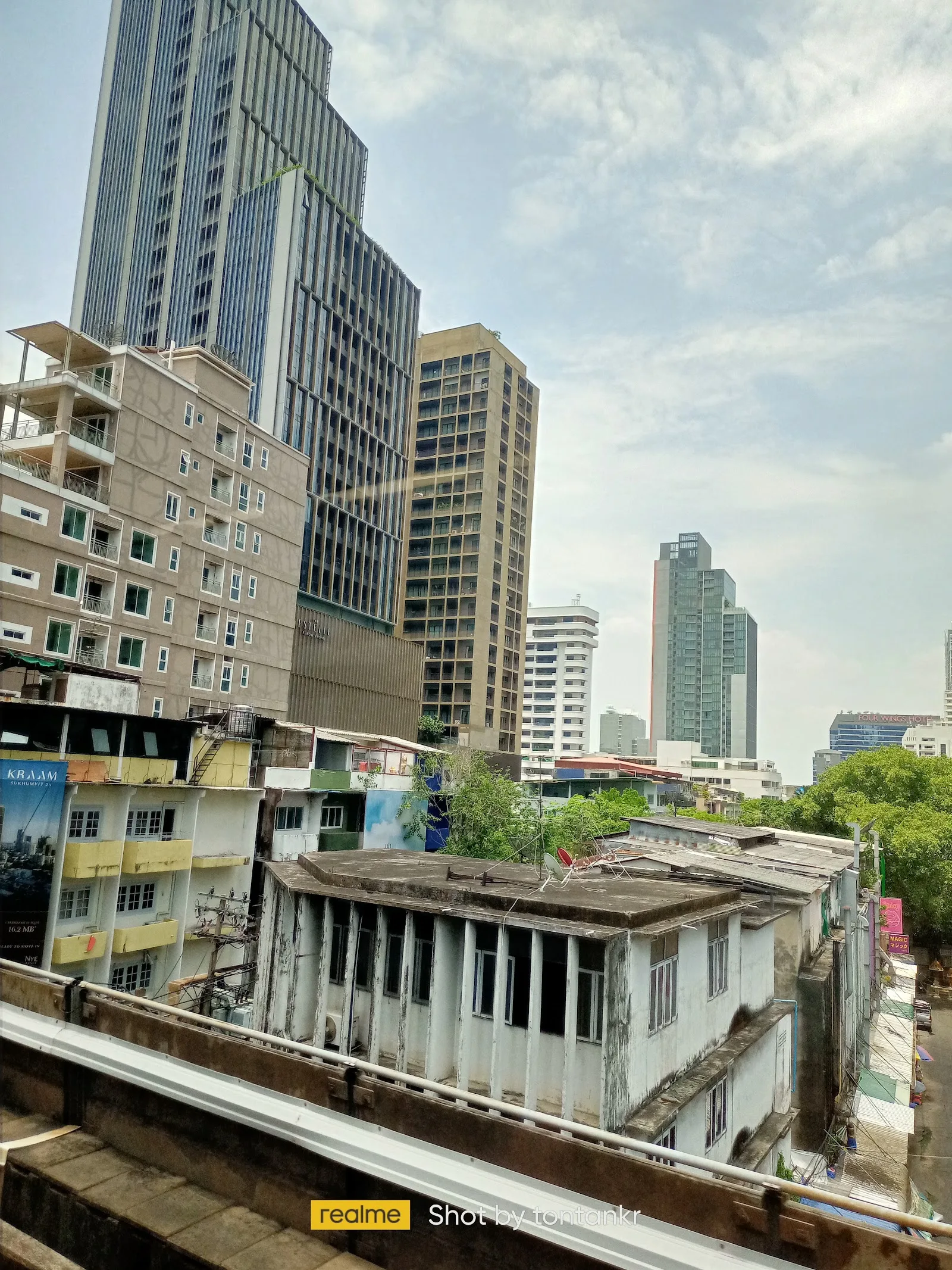 ภาพจริงของ ดิ เอสเทล พร้อมพงษ์ ย่านพร้อมพงษ์ จาก Google Maps